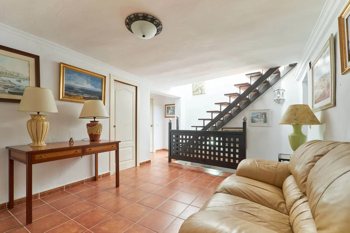 cc60fb2f-a106-4078-8fdb-f60b3f4d1802