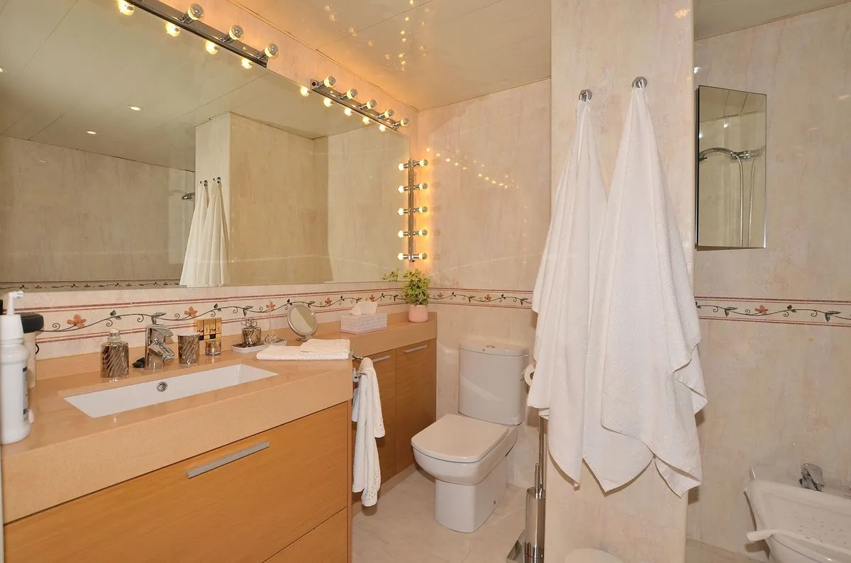 04a36eac-5f13-4c45-937f-95d570c67a57