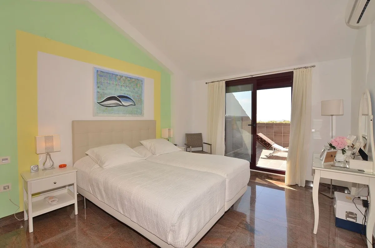 85a415b2-e34c-4797-93b1-a184b1f5985a