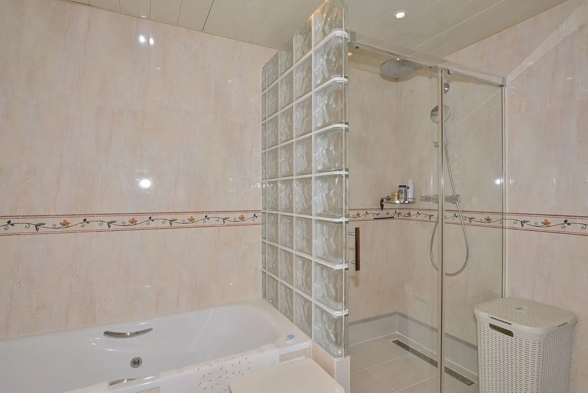 bfec6798-b934-4215-a6bf-a9592acea126