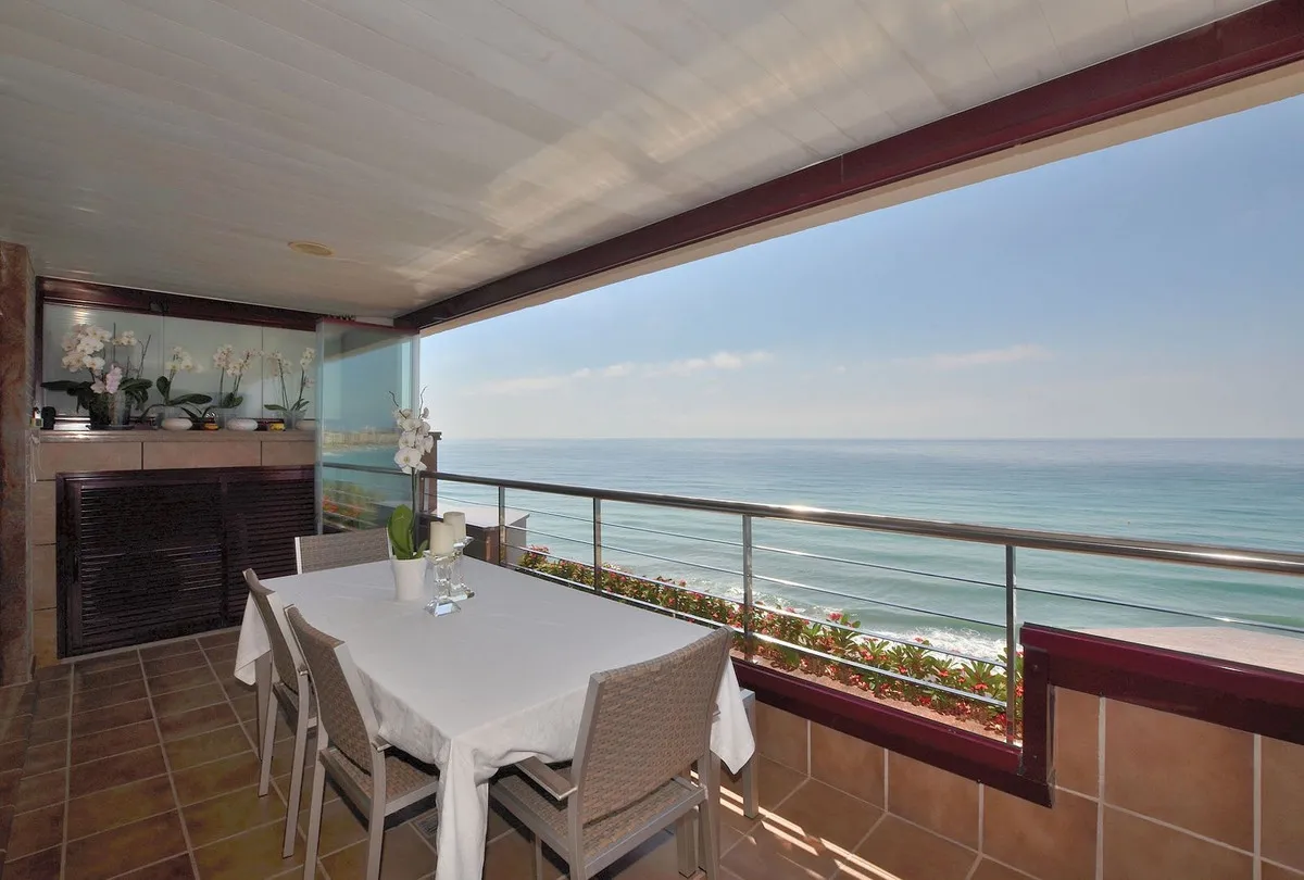 eac29f1f-9b74-4fc2-b6b5-1037b7ea347d