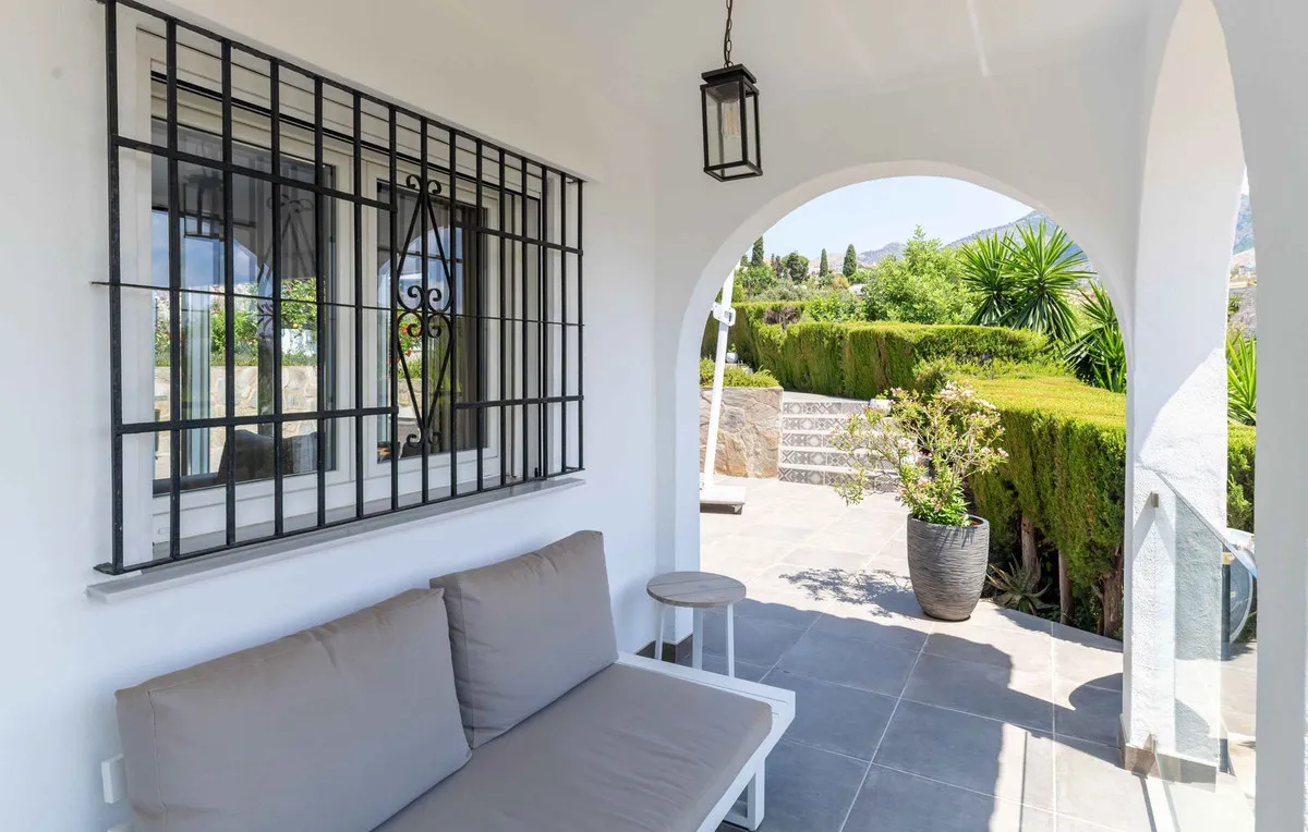 1e678ae8-592e-4650-af09-f89a6b8374b3