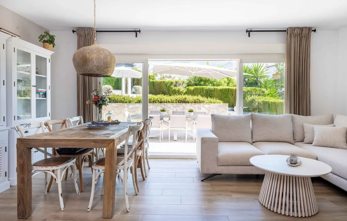 34b7c915-e126-4df6-aae5-c03ec995cf38