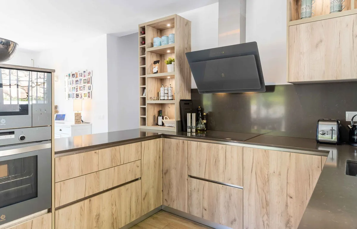 52c8c135-98e2-499c-af44-27c377a52dc8