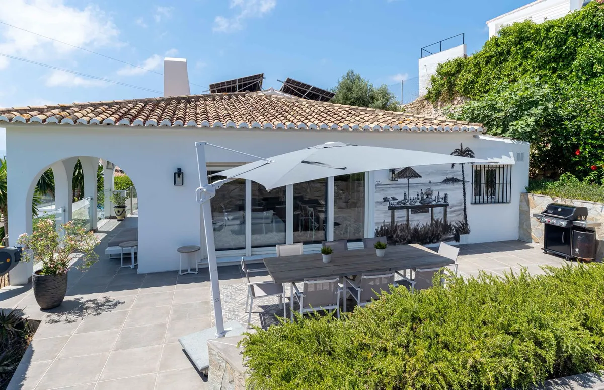 940ef816-118f-4b44-8e29-3b99adb104ab