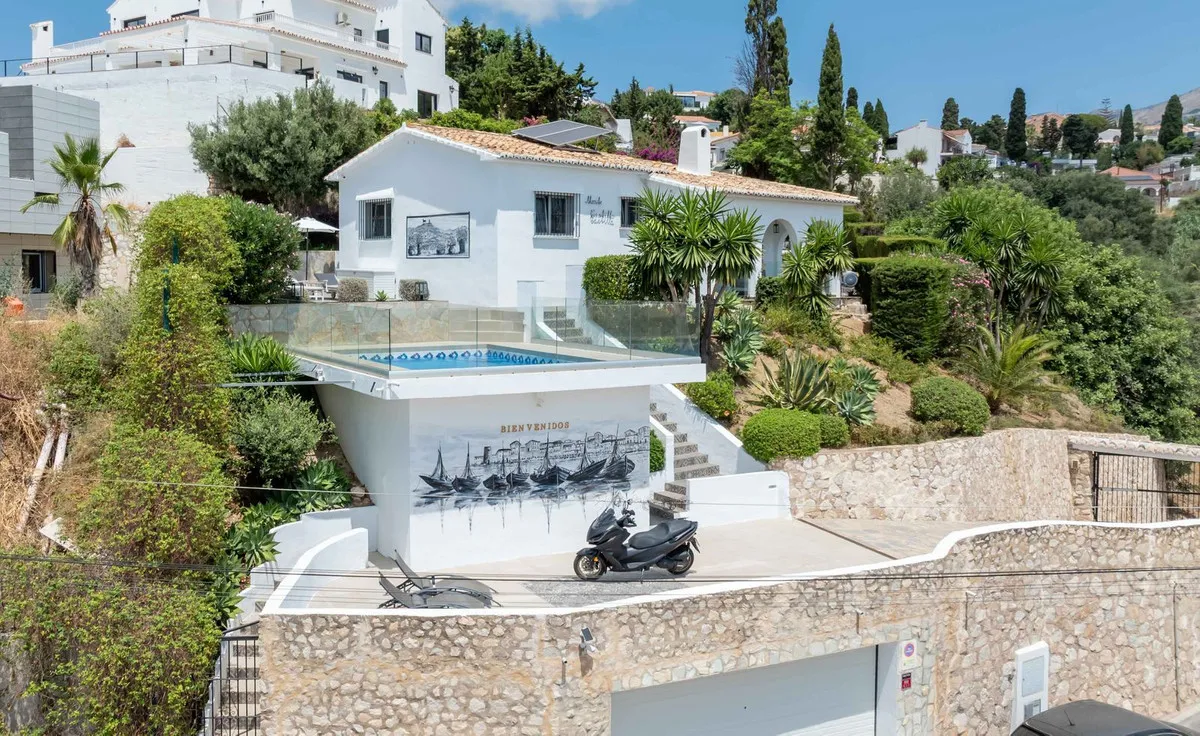 a8c26f79-11a1-46eb-9bba-9d94ff4f7cd3