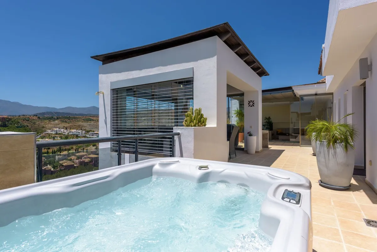 62e6de1e-c403-4851-8d85-8beed6d87435