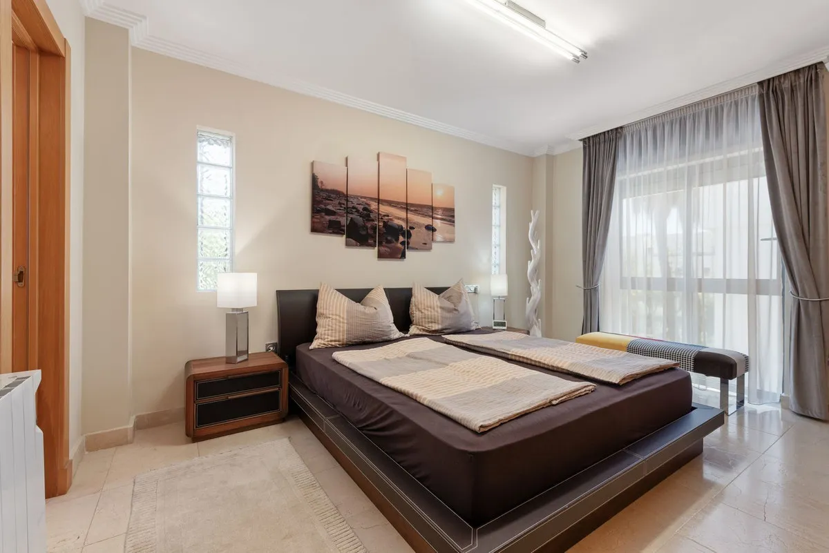 7c477c5a-fe40-4c3d-b63e-d69f8af10b3b