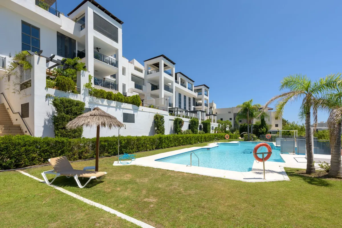 b5a8bdb2-92aa-4c7b-b14e-1a43bfc0ecb5