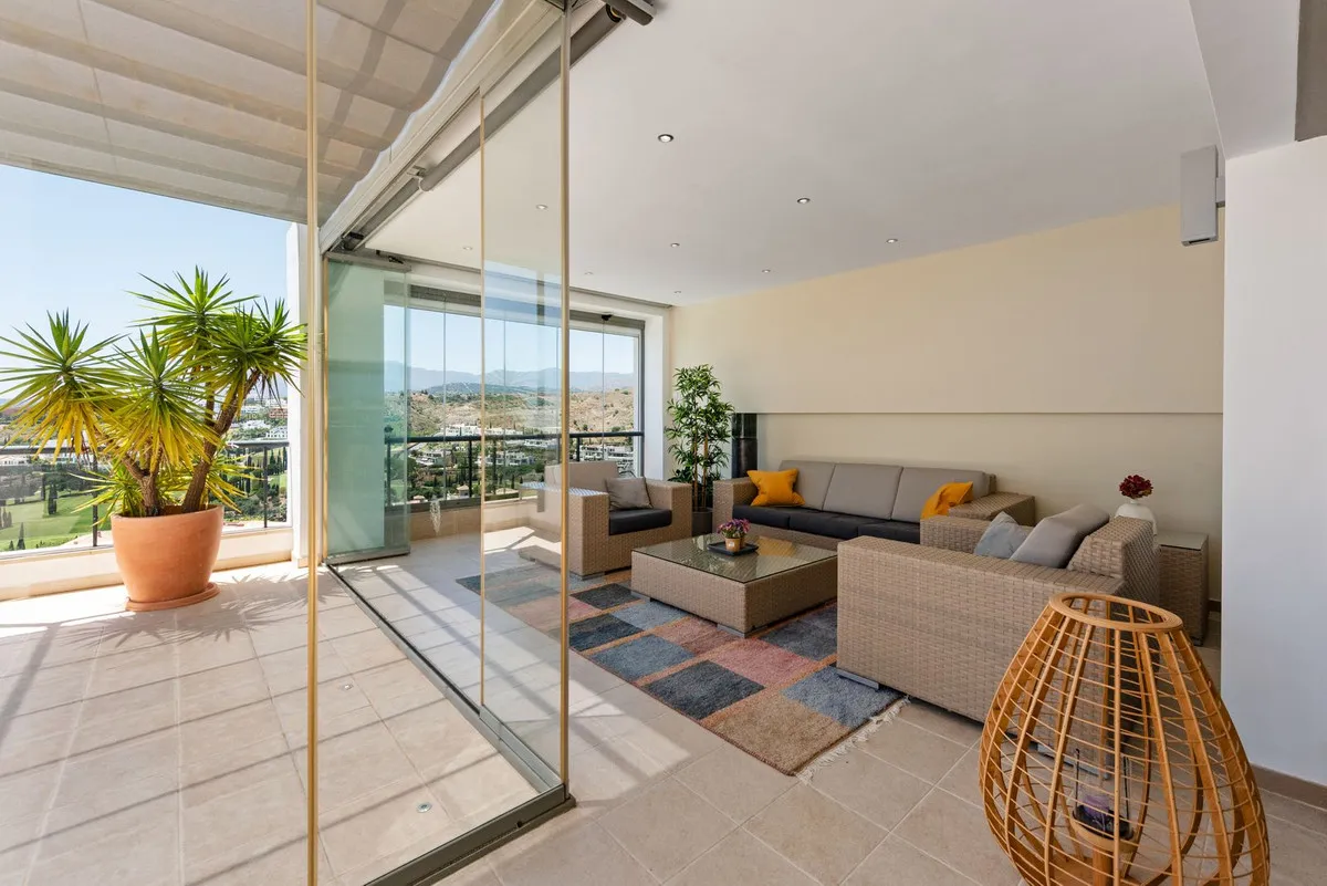 d9ce1087-41ad-467e-b32a-903b78d36055