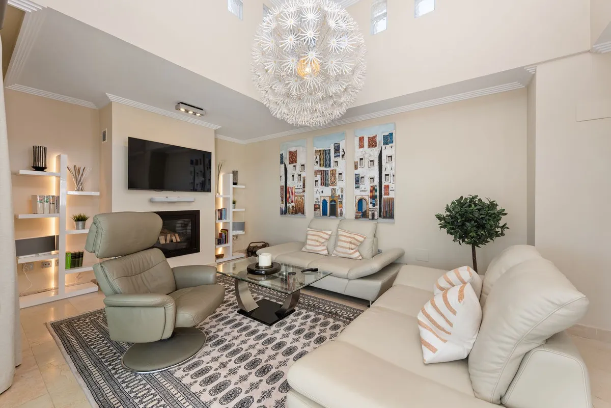 e2dfb4a0-26e2-4cfd-b2af-1c2dccc0a1a5