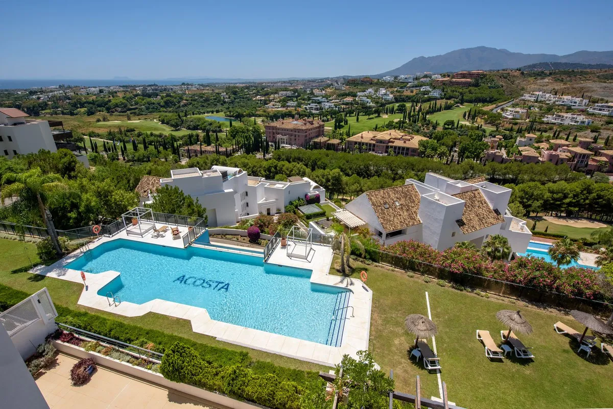 f1093c5a-13a2-4dde-a77f-87d69d42e13e