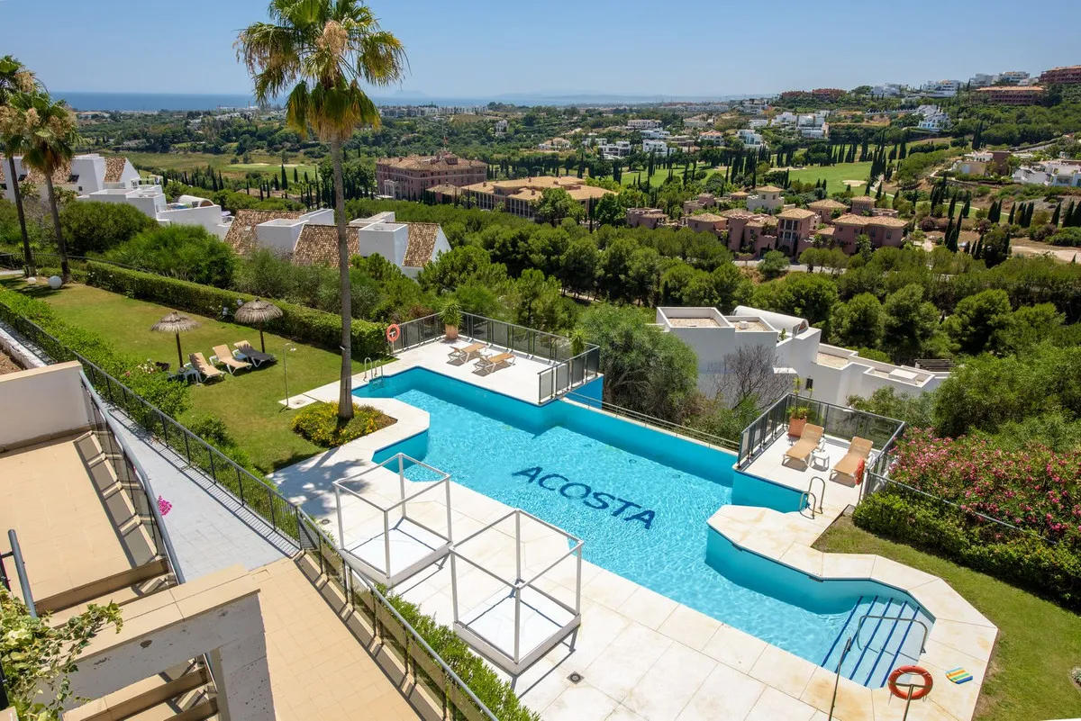 f704cd24-7b83-4503-803b-f2f9aade2f16