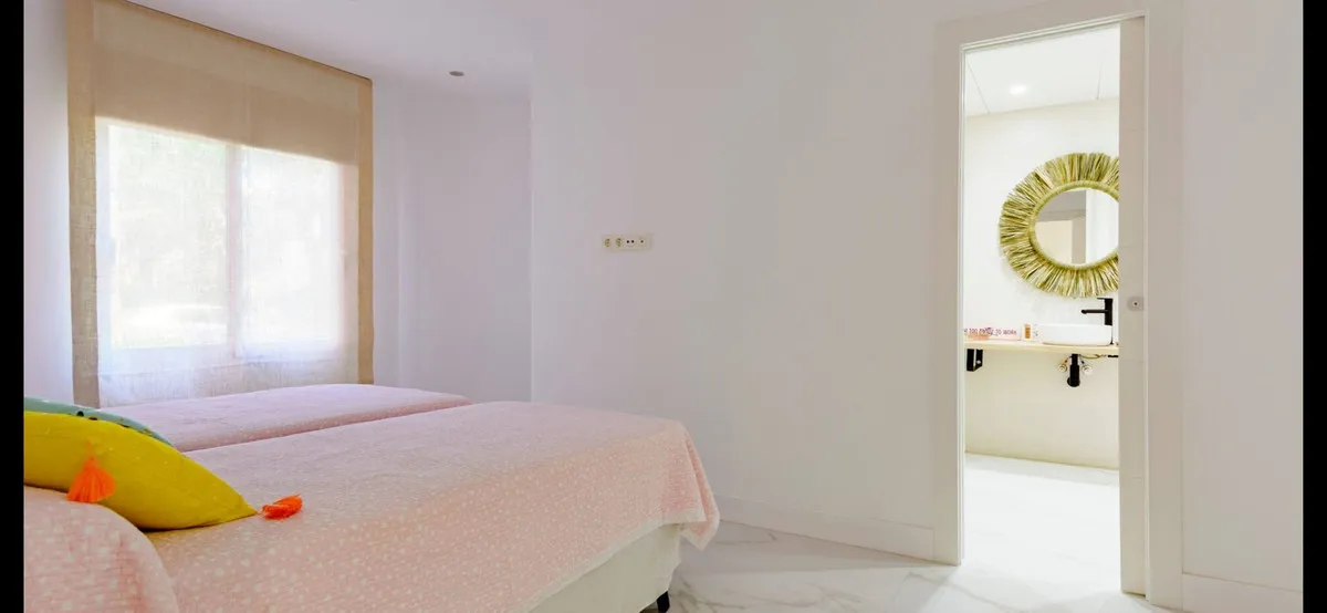 637704b5-1852-427c-ab39-1137e7e2a1dc