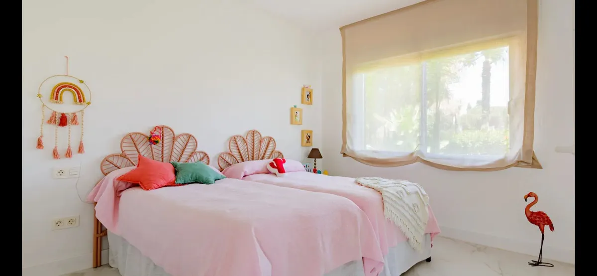 7f8754a5-0390-4c05-afc1-5e8f5c6a2186