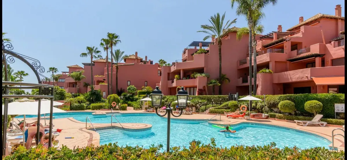 952183e1-0973-4ebf-b3ad-43839a3d4c3f