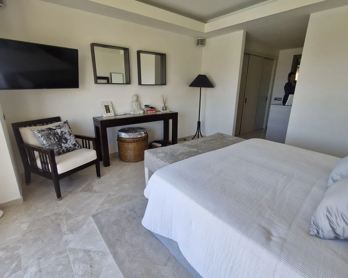 584cfd92-23ee-4567-9984-9ea7541e2df0