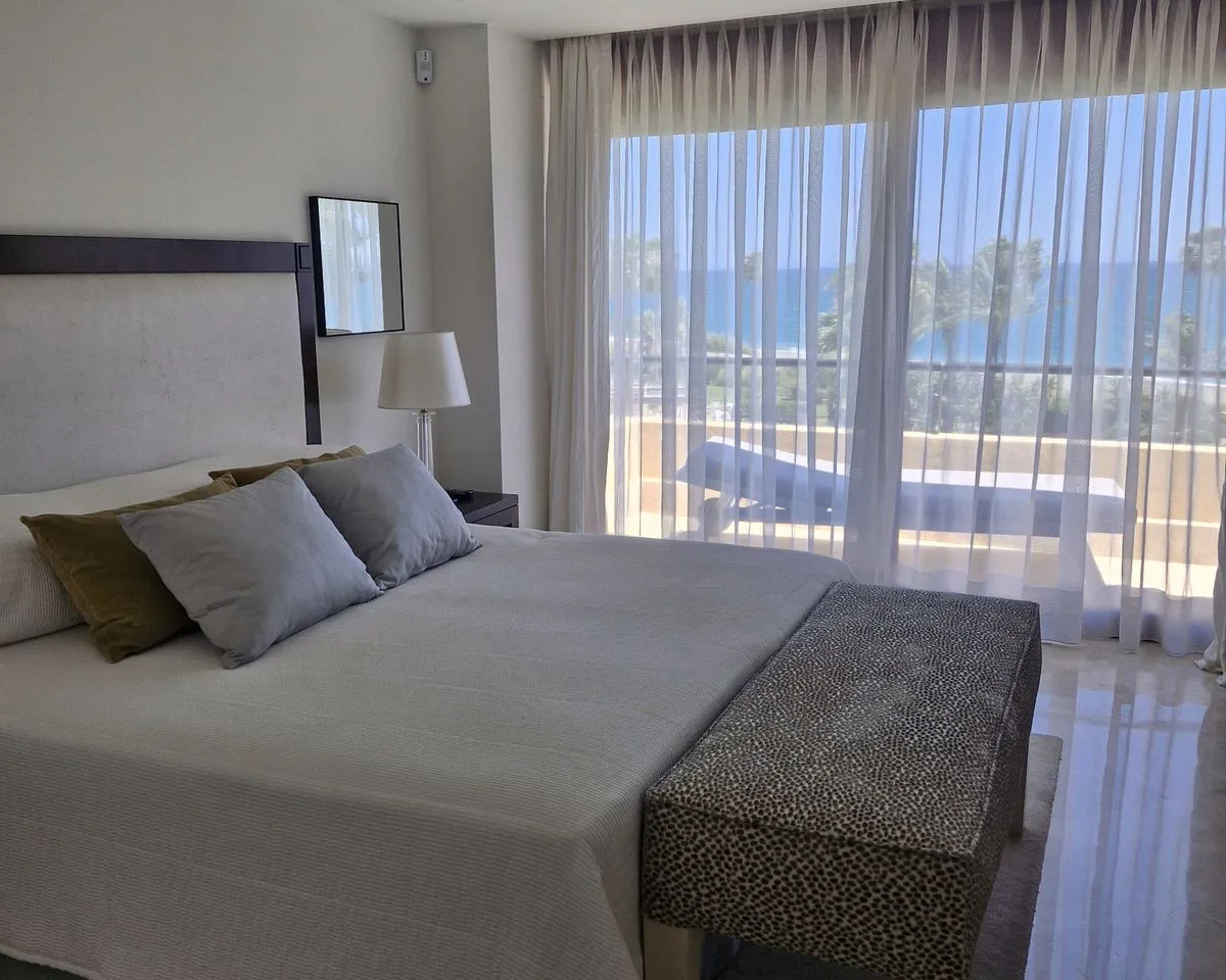 e45ea09f-c514-4ab5-87bd-cd21662c7e8f