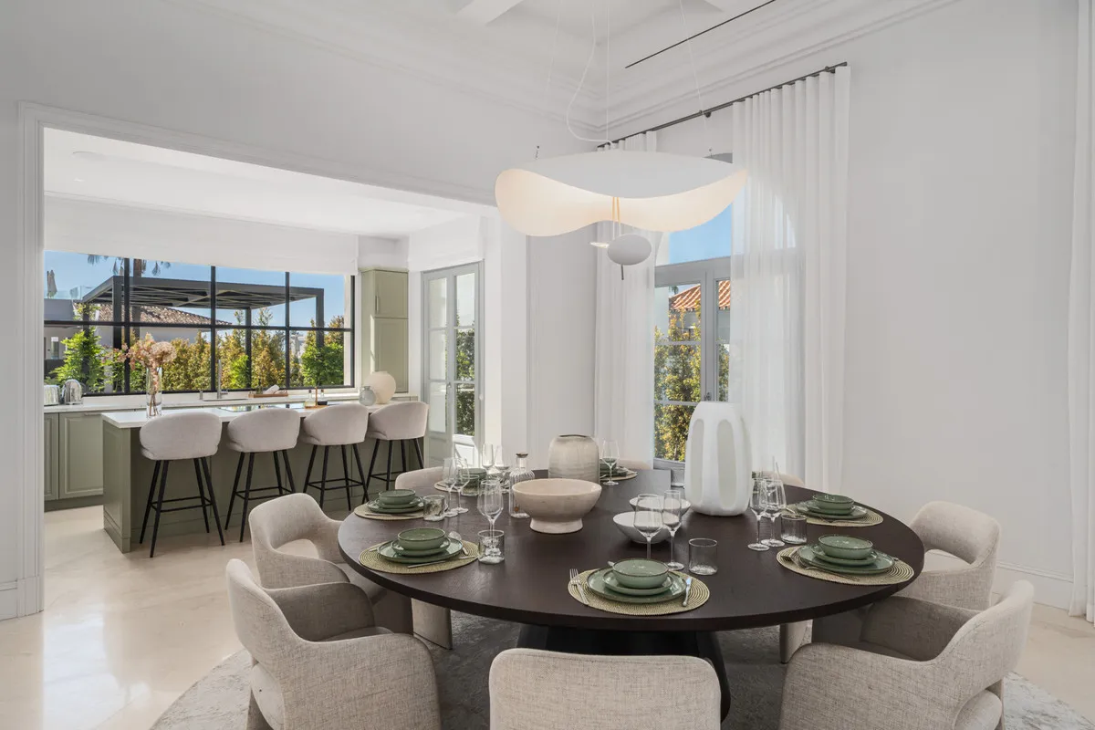 2c4fd205-fab9-4cc1-aca3-56b1cafb3673