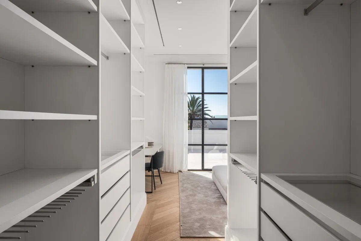 62d5264c-d5c4-4ca3-bc26-fd80f1ad9003