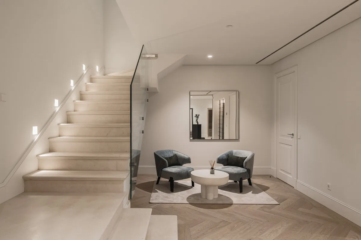 76f5f170-3860-4393-921a-dcaffb61f61d