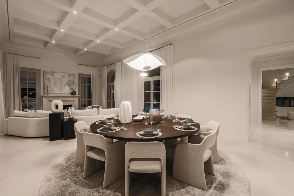 8e2f8566-1671-4f5b-8b05-7ec223498063