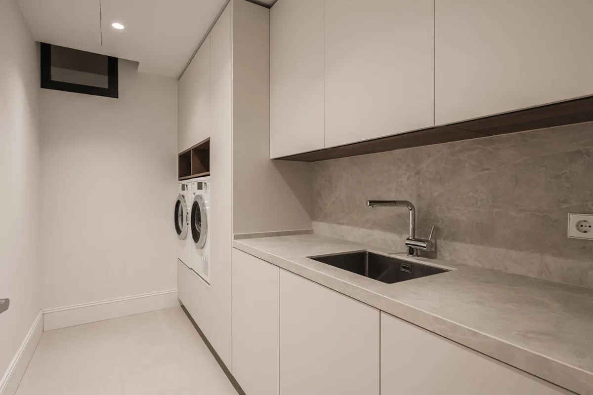 ae2d74cd-8403-4ed6-883b-36f344e5bacf