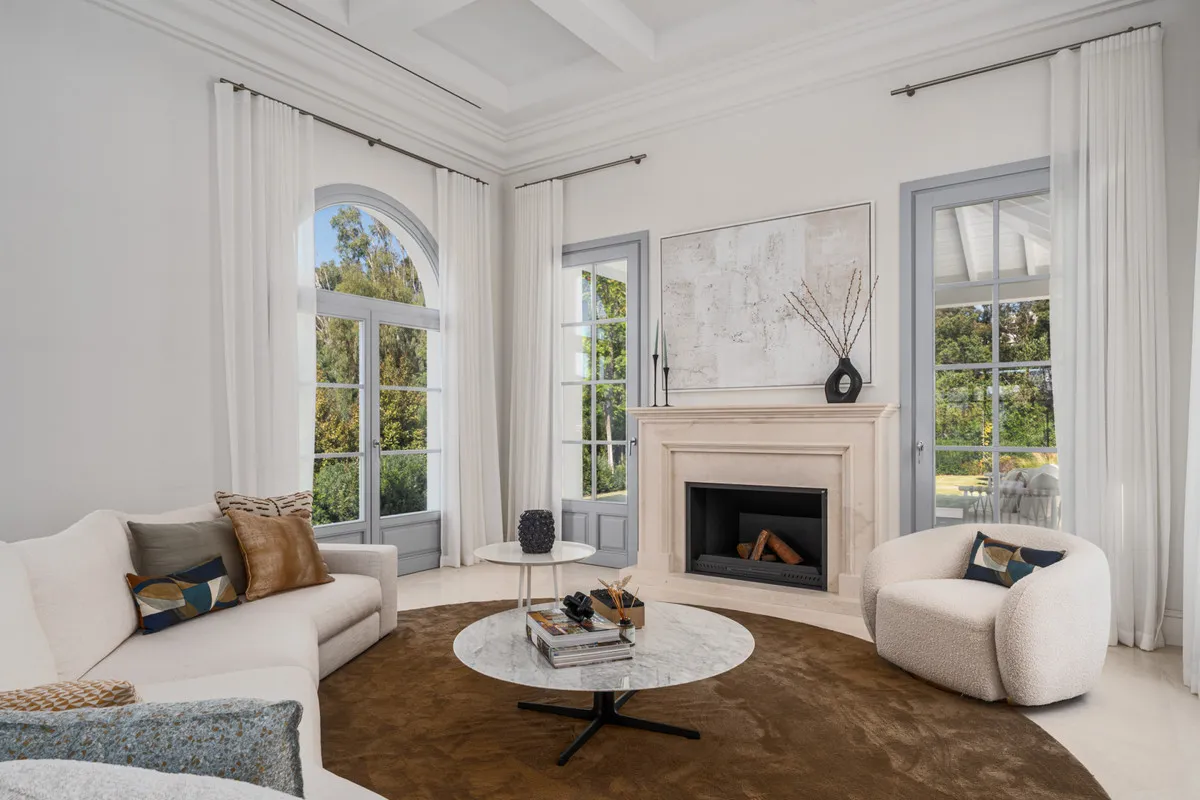 b2c9fe16-6da9-4b2c-9a19-dd87d41e54bb