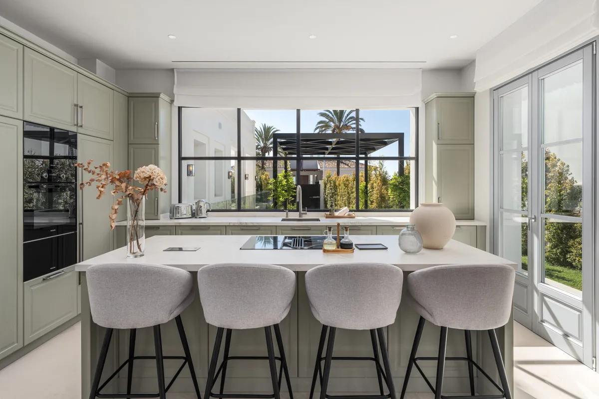 b3137d14-a810-43e4-b5b2-aa787a4e0939