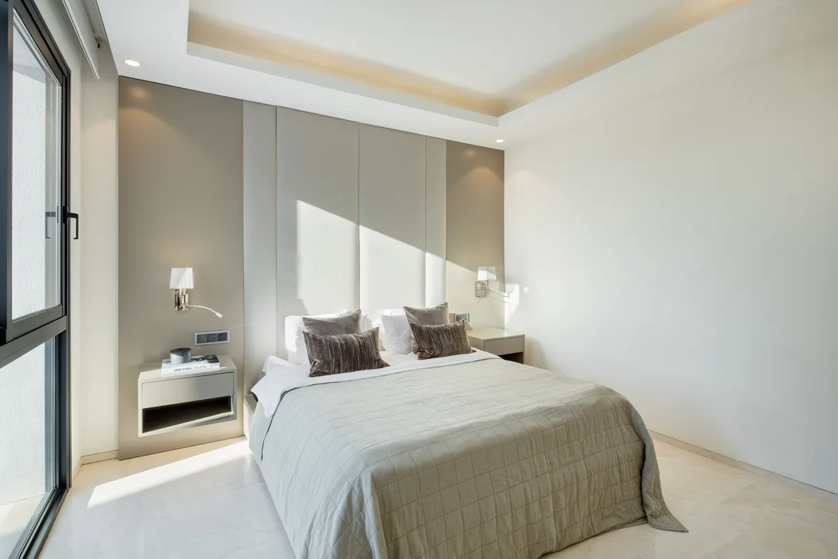 8796c6a7-ef1a-41f7-aa0c-0cfdabb3cfe2