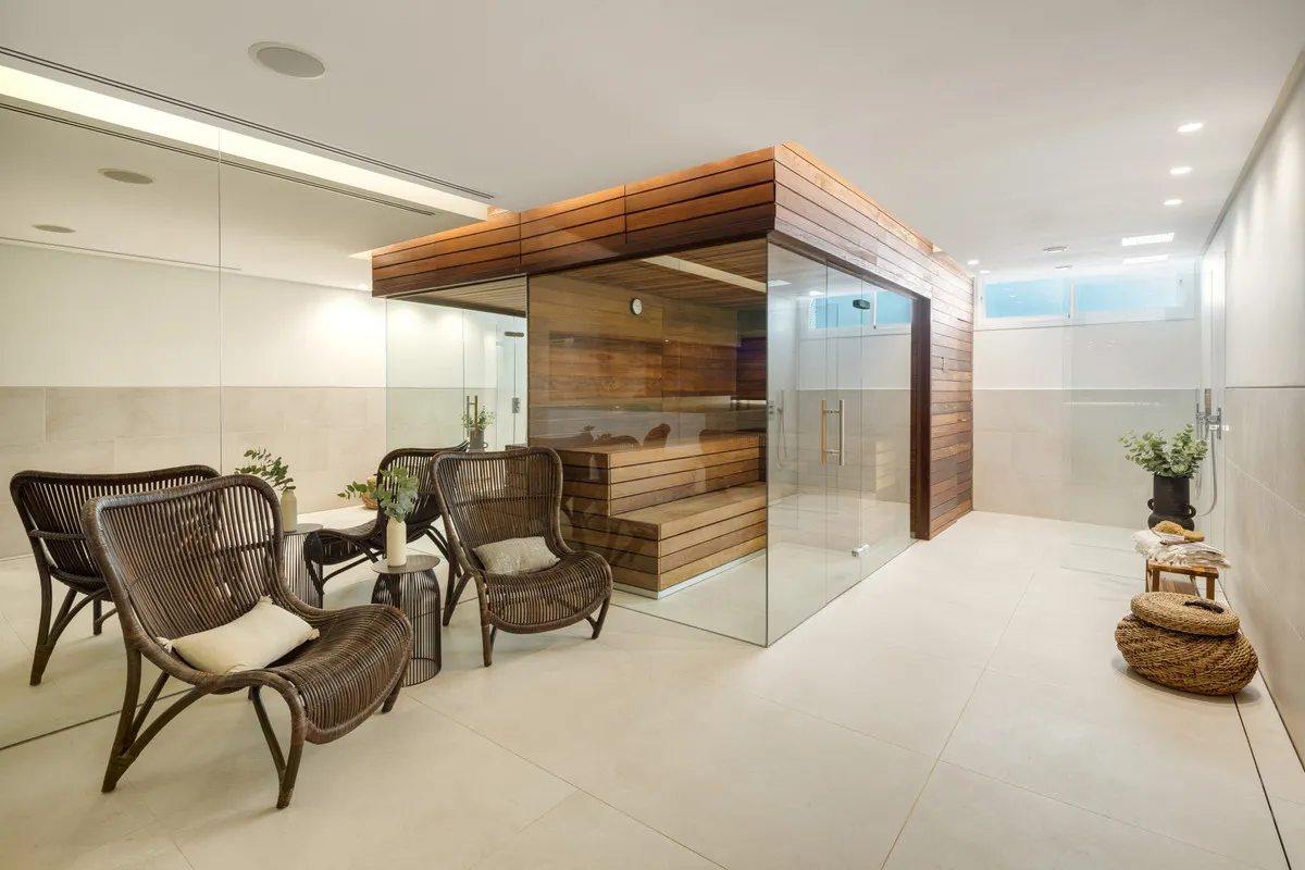 e455d9ff-bb01-4c58-ae83-2e87d6e5d187