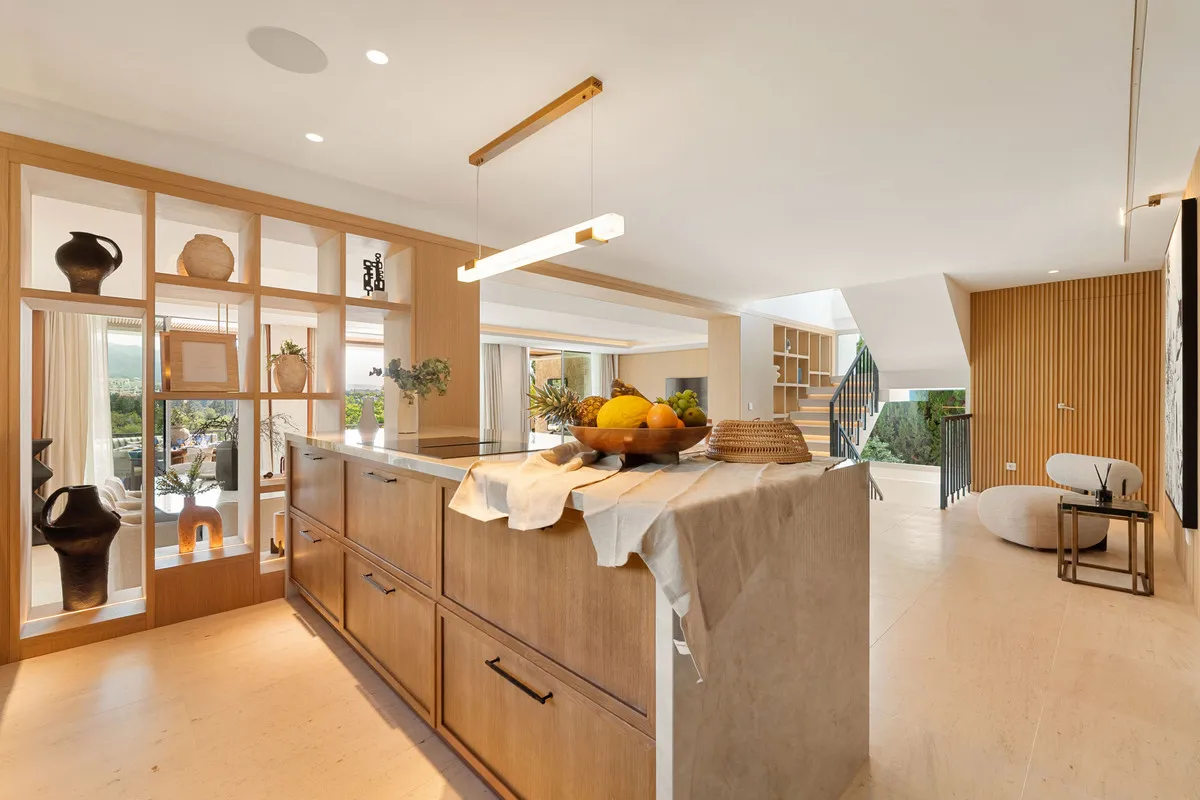 119fdba0-b572-4580-8882-7487e969690d