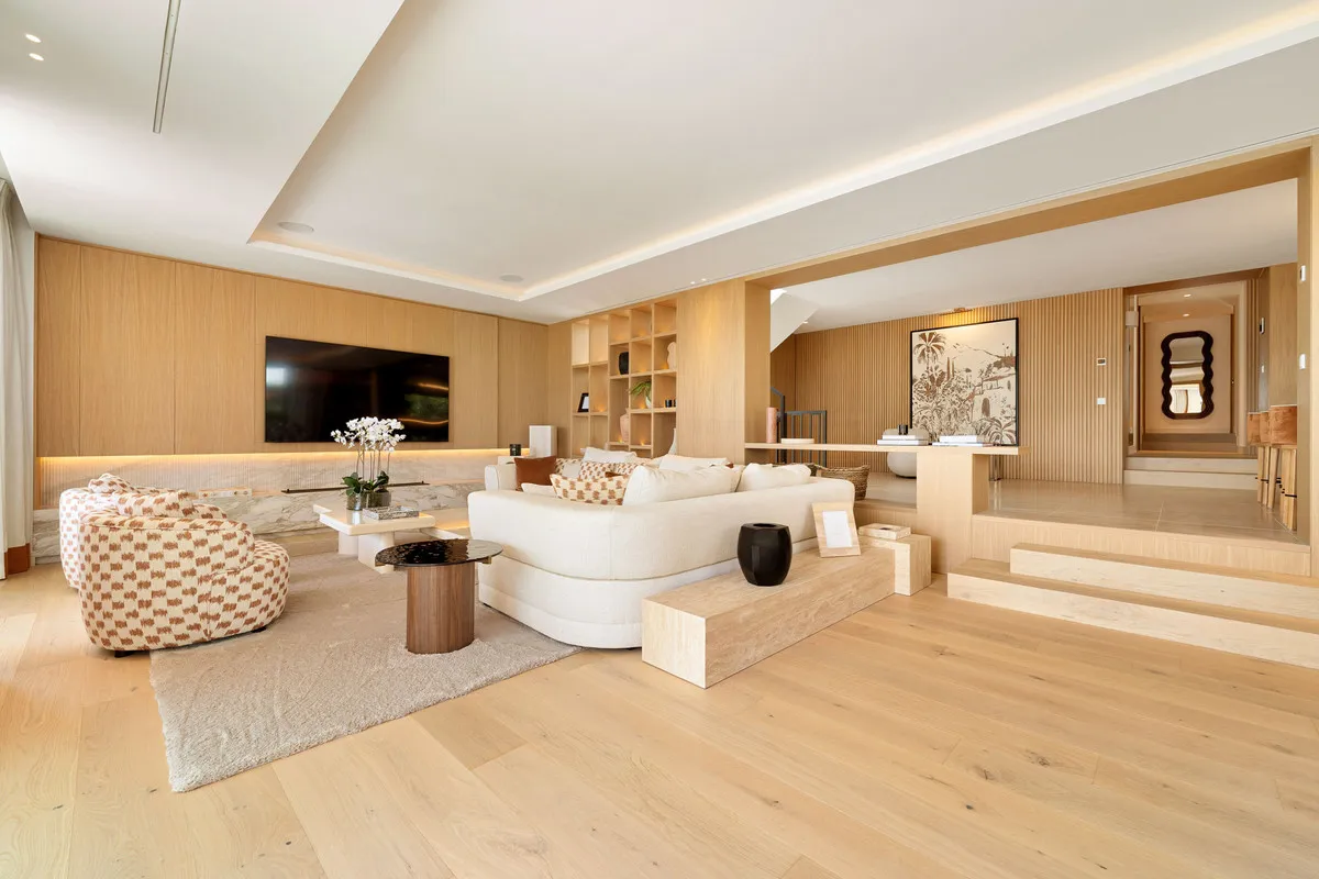 4c282274-55ad-4eda-932b-2614fb7146a1