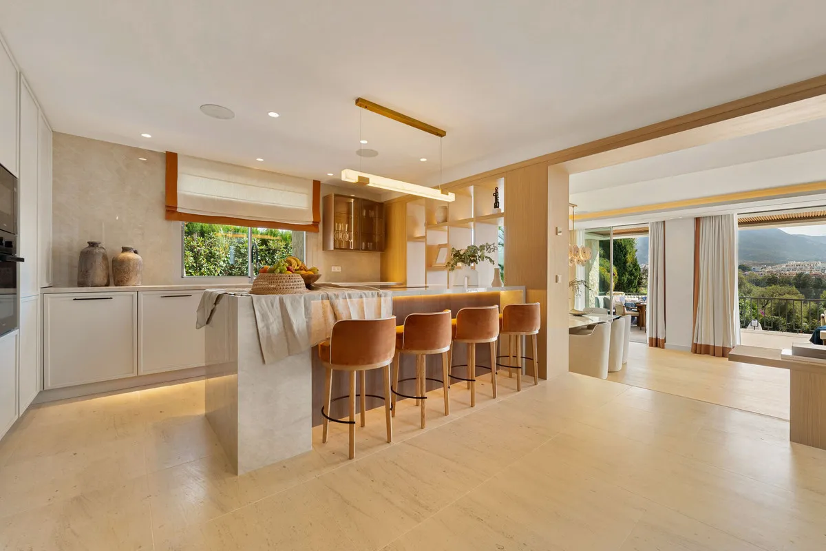 9b14c3b4-390d-41e9-8855-e2e8aff04650