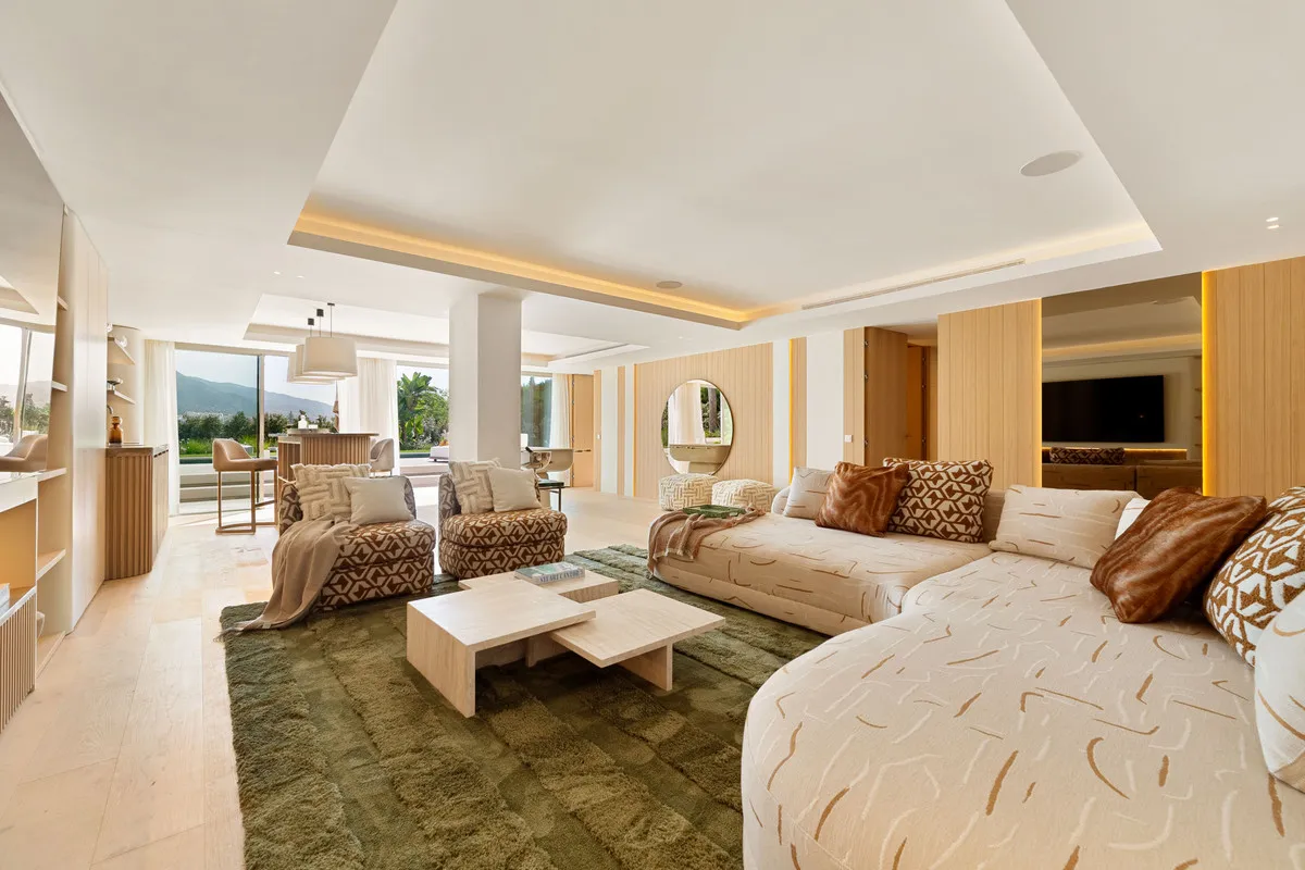 d84bd60c-7bad-40eb-8dd6-6d6c8834483a