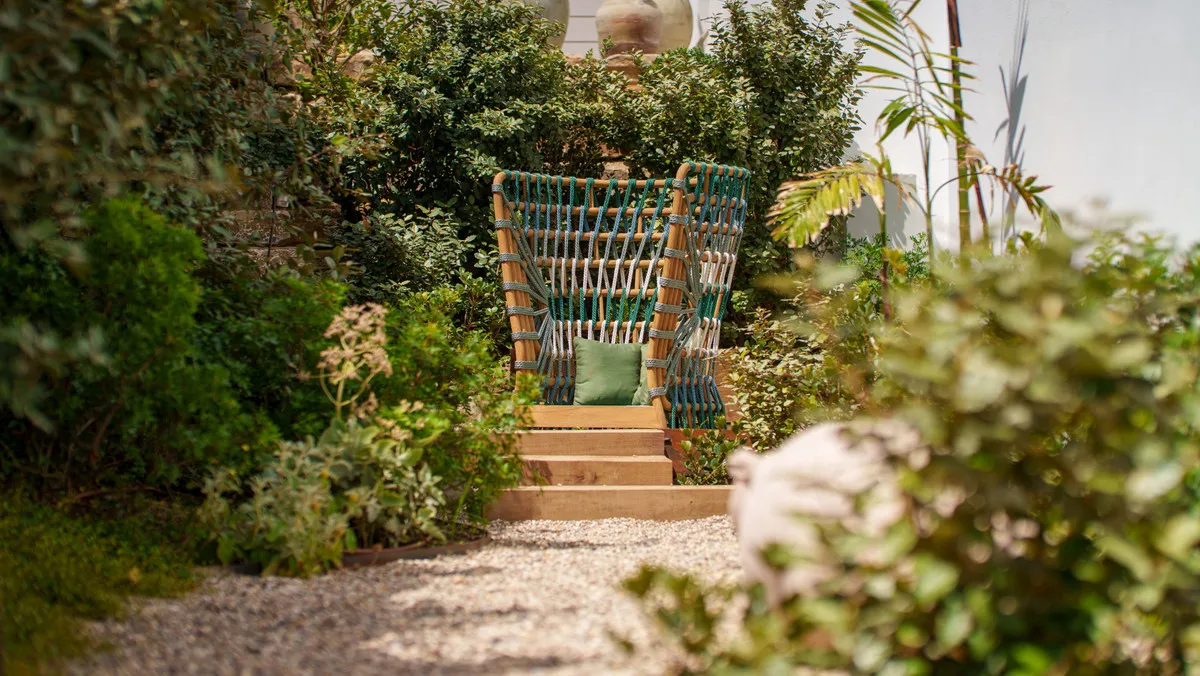 f3f121e2-eb6b-4db6-9a22-3f46b7e5b755