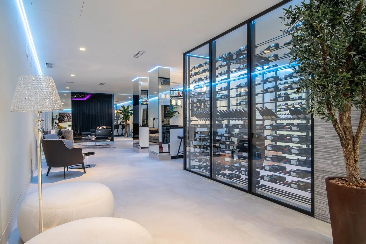 02047ca9-8044-45ac-8477-c8a370baaf15