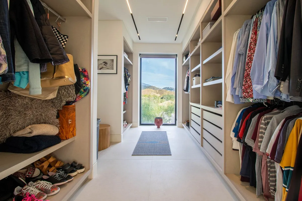 1803237c-0d99-4729-98d5-1e7d555a573f