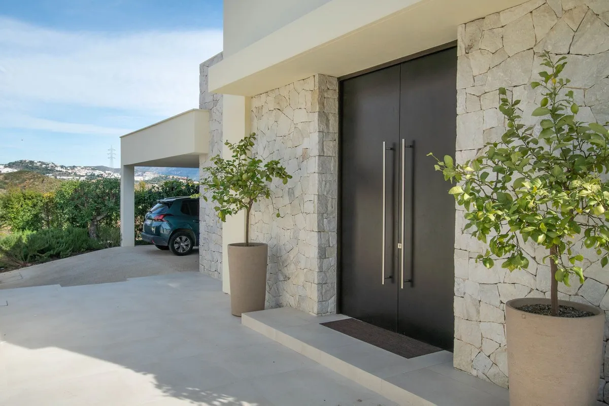 3901d959-08e6-4fd1-bf5c-90cfcaa69ef6