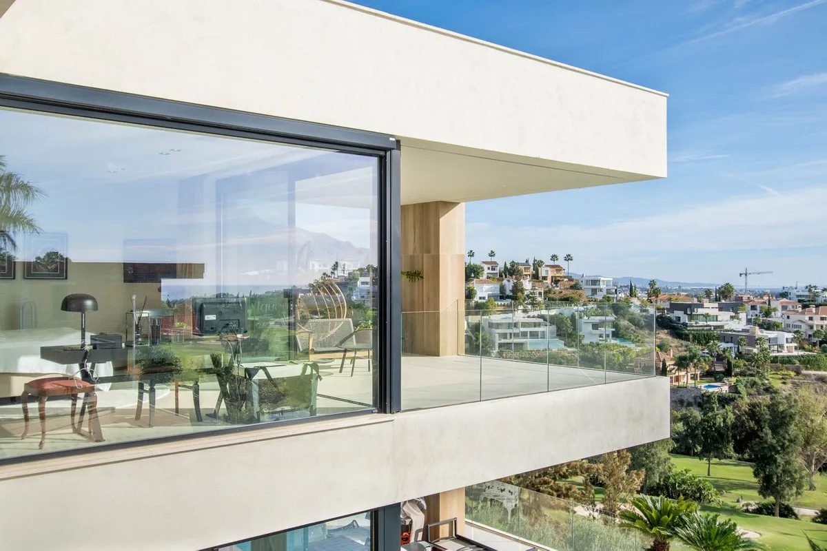 6e4fcb18-8dc5-4556-a1f0-62a7b8df108e