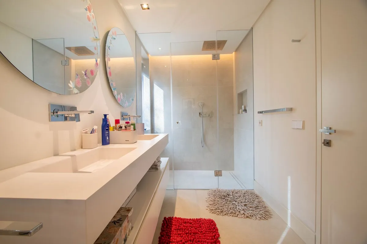 734bf5be-2850-413a-b6c7-a8438b4fe291