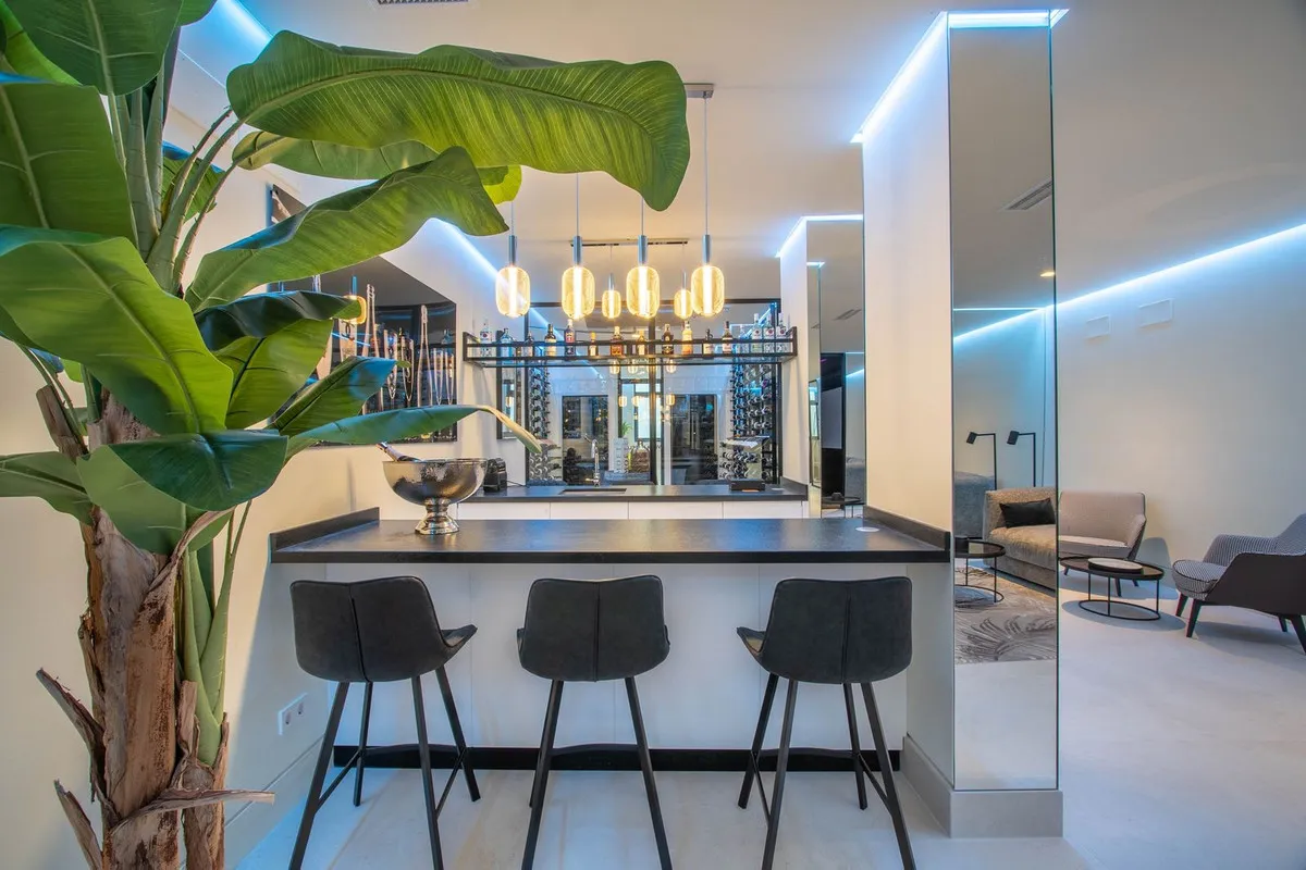 8dae66ee-3d78-46c6-ac95-0038831867ac