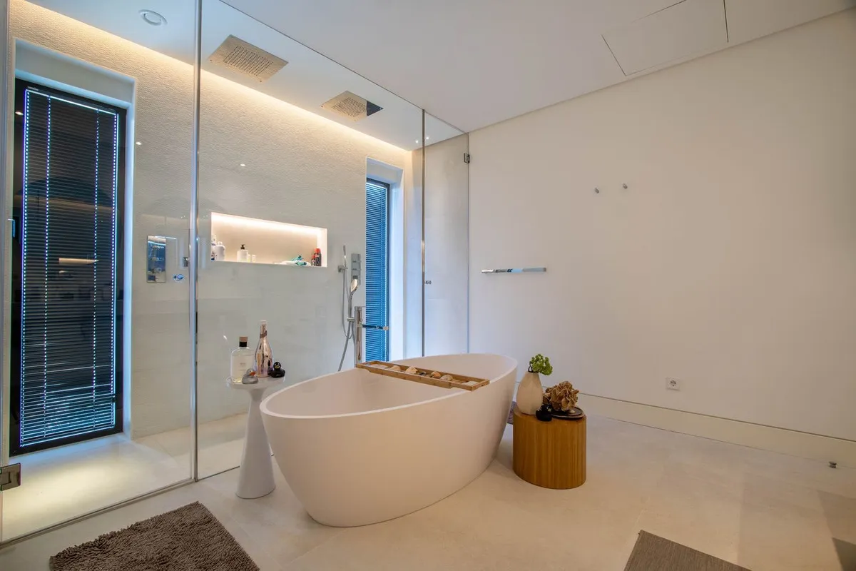 9104531f-7a79-4efc-95d8-9b24001c787a