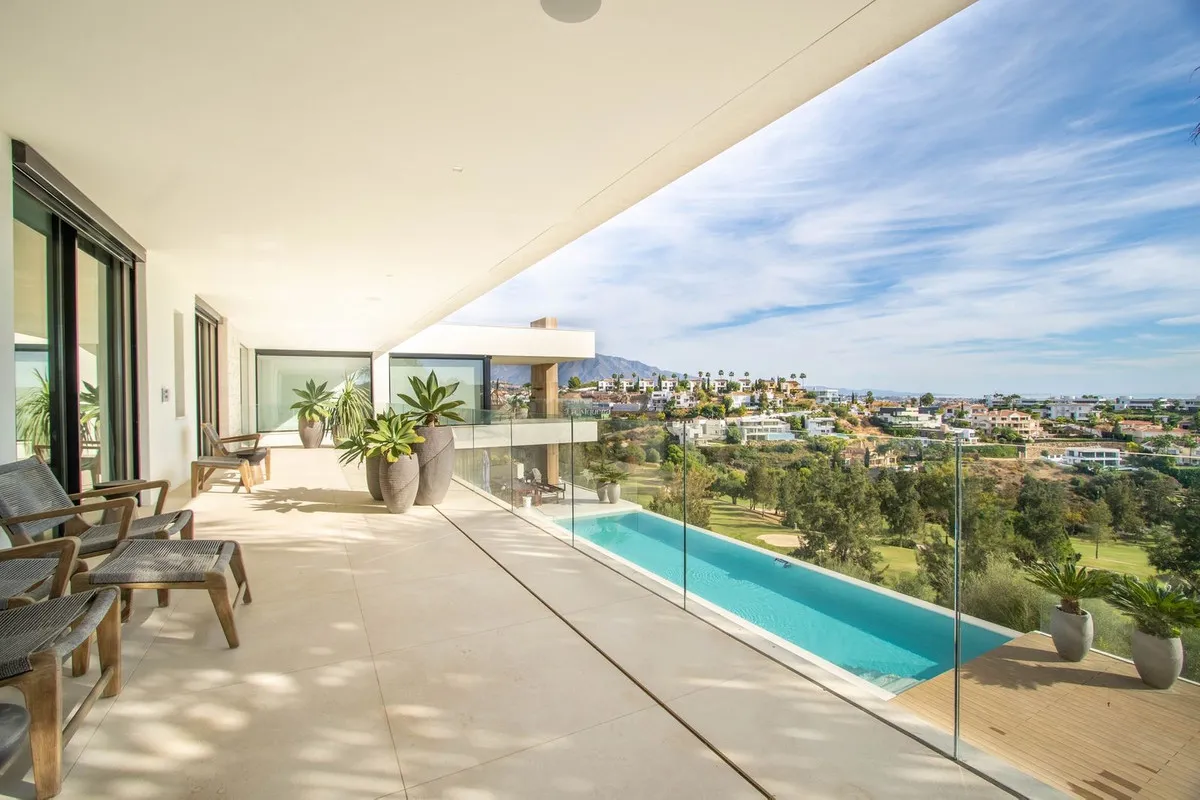 957fef3d-4983-463f-b1a8-408ec4f1e59d