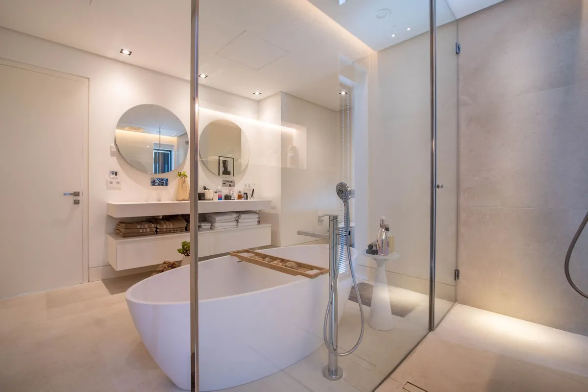 a9251f82-f244-469e-b0b4-07577d8ca246