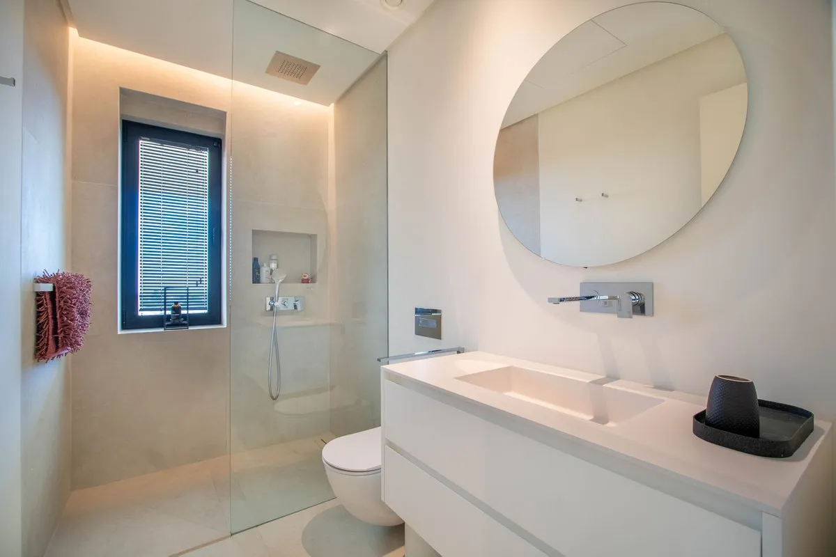 ee172433-407b-4bfc-b5f7-27c8a4c8a169