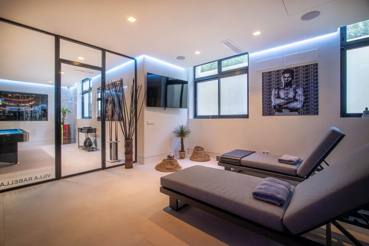 ff5cb3e2-ef93-42d1-bed5-36e899d4ff27