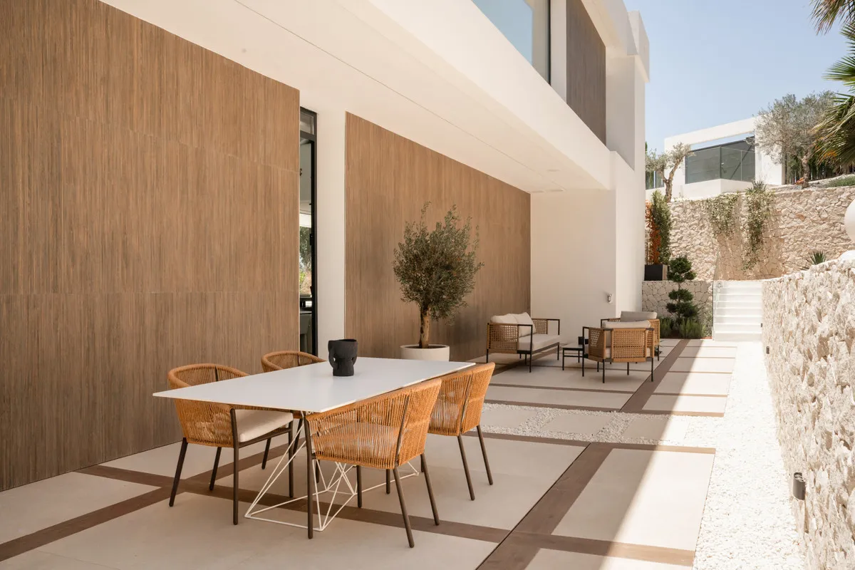 5576dcd8-d4a9-4353-a2f9-06ca6eaff38b