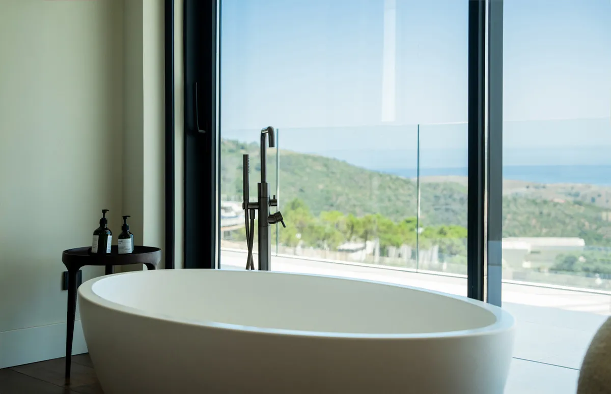 ae95dfb8-849f-40b3-a6cb-b5e3cc6f2545