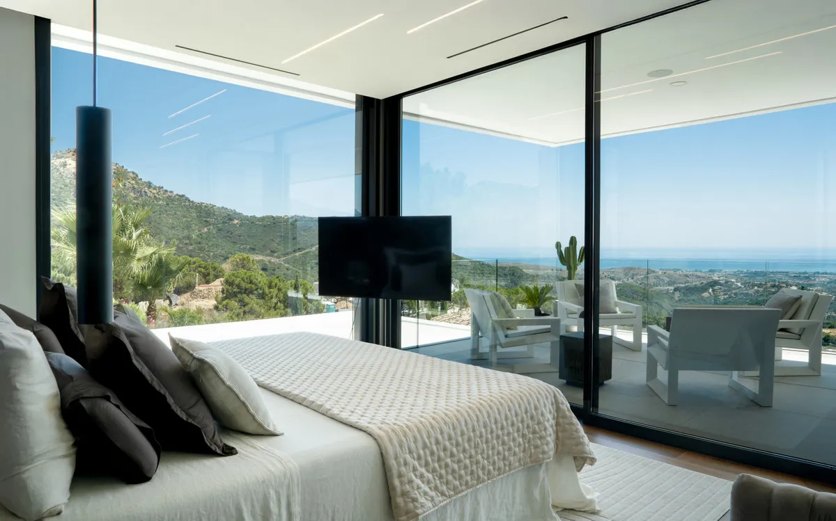 fb04fe53-7b22-4fe8-be38-bd3f650f77bd